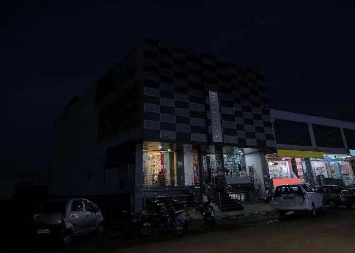 Hotel O Arya Inn Jaipur